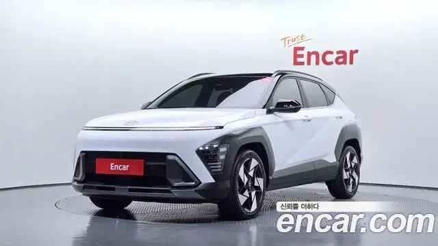 Hyundai Kona 2023 — Фото 1/20