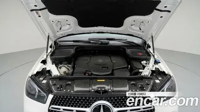 Mercedes-Benz GLE-Class 2026 — Фото 5/12