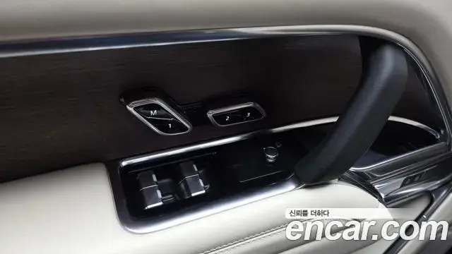 Land Rover Range Rover 2023 — Şəkil 13/39