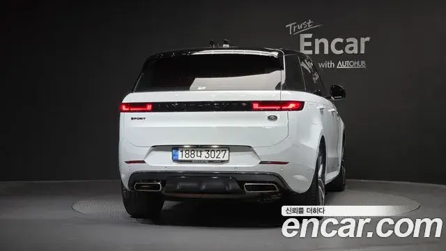 Land Rover Range Rover Sport 2023 — Şəkil 18/32