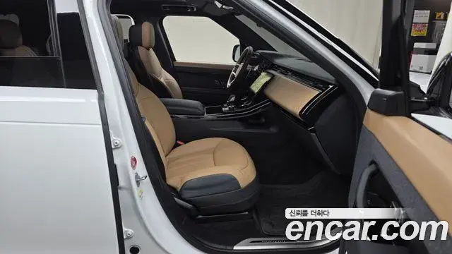 Land Rover Range Rover Sport 2023 — Şəkil 13/32