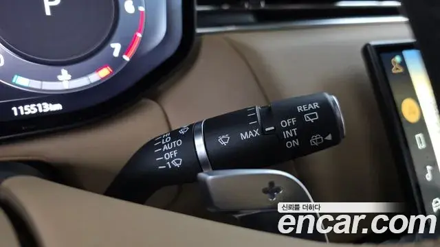 Land Rover Range Rover Sport 2023 — Şəkil 28/32