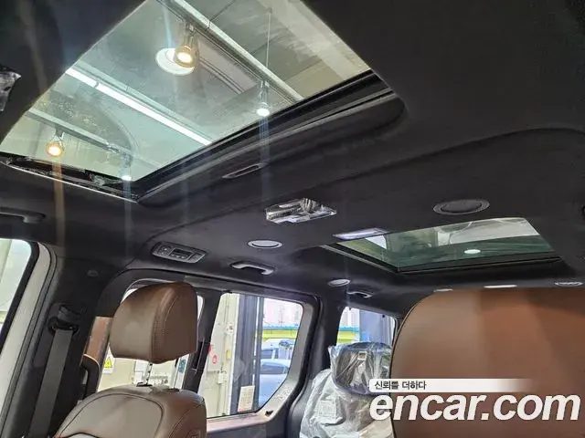 Hyundai Staria 2026 — Photo 17/20