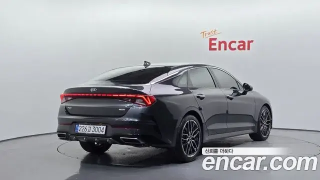 Kia K5 2020 — Şəkil 16/32