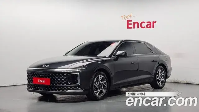 Hyundai Grandeur 2023 — Фото 1/20