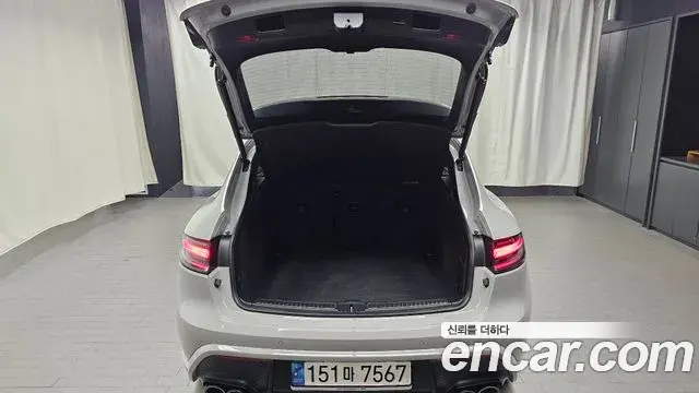 Porsche Macan 2022 — Şəkil 15/32