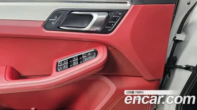 Porsche Macan 2022 — Şəkil 3/32