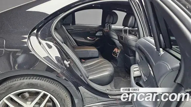 Mercedes-Benz S-Class 2019 — Фото 12/20