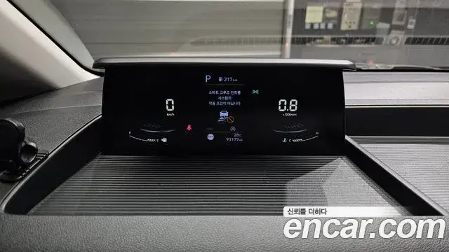 Hyundai Staria 2023 — Фото 8/20