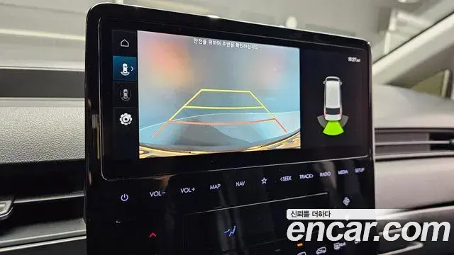 Hyundai Staria 2023 — Фото 15/20