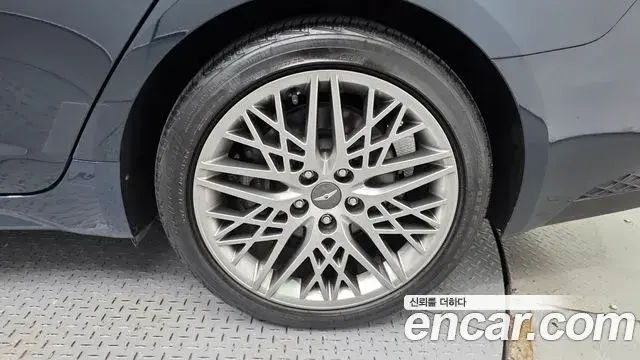 Genesis G70 2022 — Şəkil 16/35