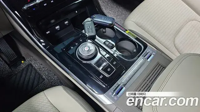 Kia Carnival 2022 — Фото 9/20