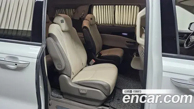 Kia Carnival 2022 — Фото 11/20