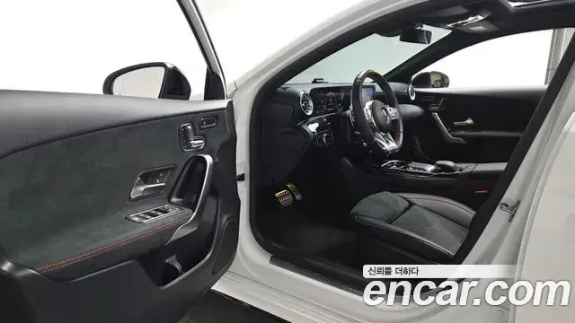 Mercedes-Benz A-Class 2022 — Фото 10/20