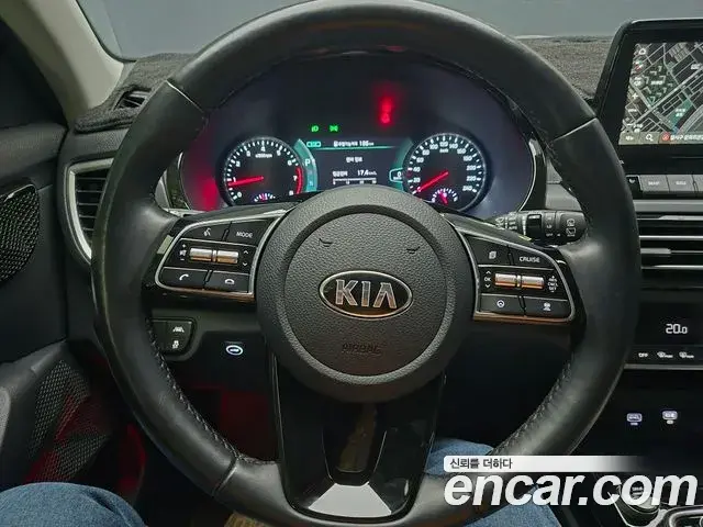 Kia Seltos 2021 — Фото 9/20