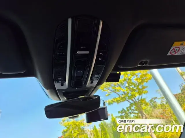 Porsche Cayenne 2020 — Фото 13/19