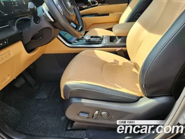Kia Carnival 2021 — Фото 12/20