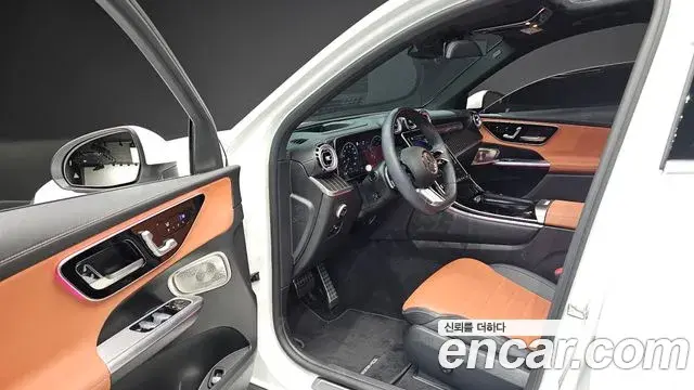 Mercedes-Benz GLC-Class 2023 — Фото 10/20