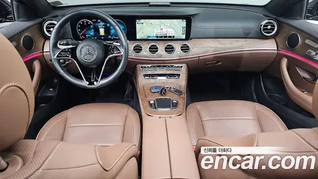 Mercedes-Benz E-Class 2021 — Фото 7/20