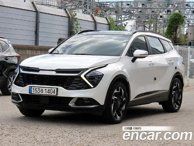 Kia Sportage 2024 — Фото 1/20