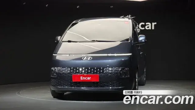 Hyundai Staria 2024 — Фото 3/20