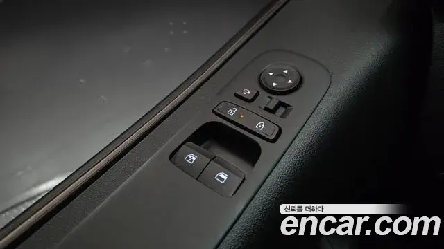 Hyundai Staria 2024 — Фото 18/20