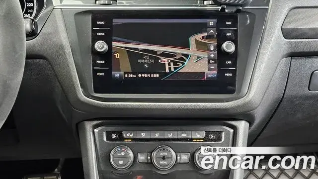 Volkswagen Tiguan Allspace 2018 — Фото 14/20