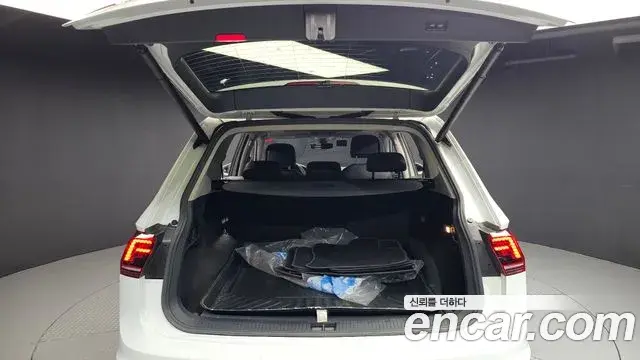 Volkswagen Tiguan Allspace 2018 — Фото 20/20