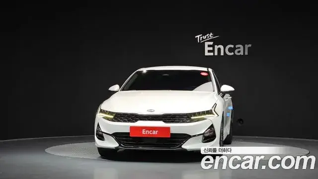 Kia K5 2019 — Şəkil 21/30
