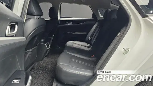 Kia K5 2019 — Şəkil 7/30