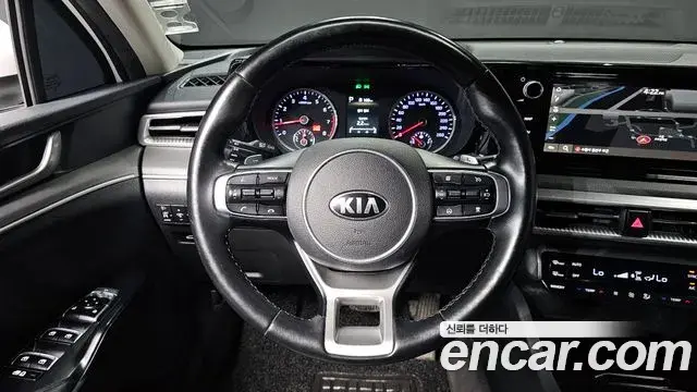 Kia K5 2019 — Şəkil 20/30