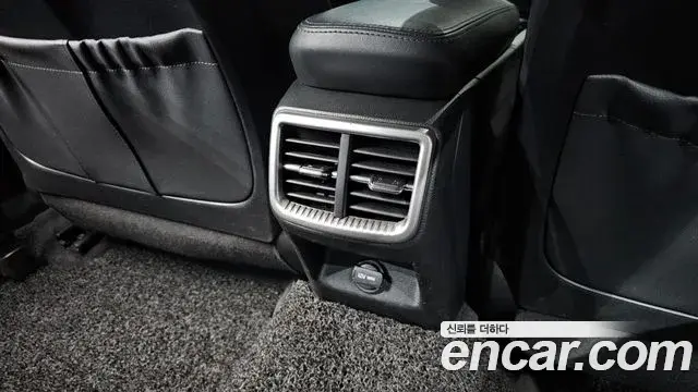Kia K5 2019 — Şəkil 29/30