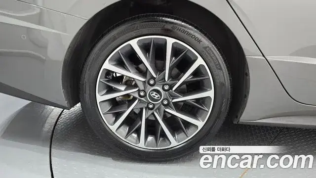 Hyundai Sonata 2019 — Фото 5/20