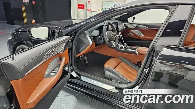BMW 8 Series 2025 — Фото 10/20