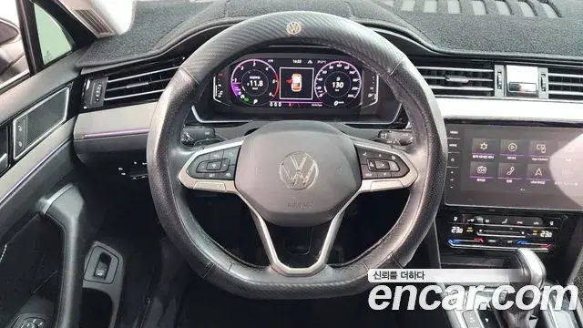 Volkswagen Passat GT 2022 — Фото 13/20
