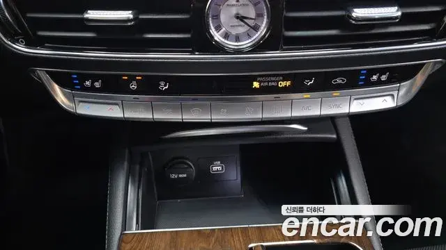 Kia The K9 2018 — ფოტო 23/35