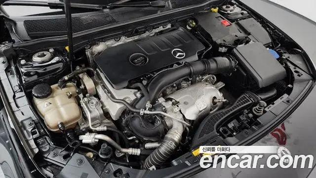 Mercedes-Benz A-Class 2019 — Фото 6/20