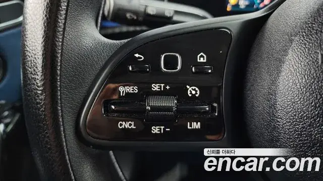 Mercedes-Benz A-Class 2019 — Фото 16/20