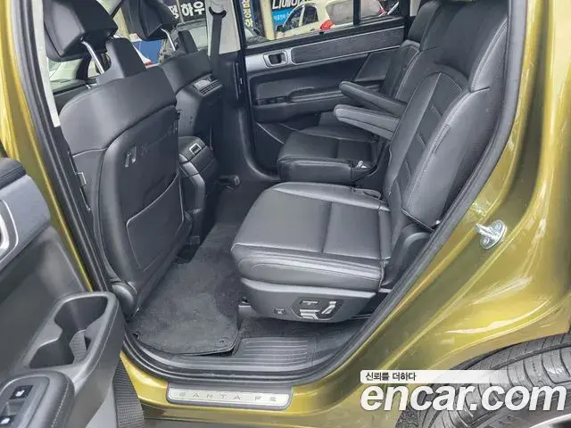 Hyundai Santa Fe 2024 — Фото 10/20