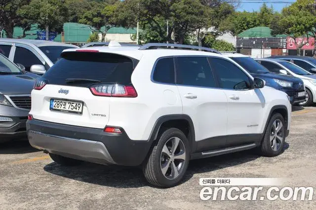 Jeep Cherokee 2021 — Photo 4/20