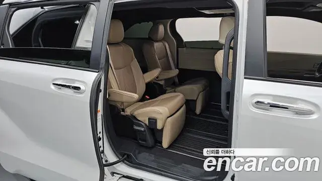 Toyota Sienna 2023 — Фото 11/20