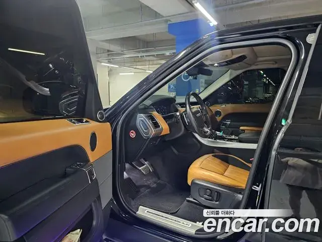Land Rover Range Rover Sport 2019 — Фото 16/16