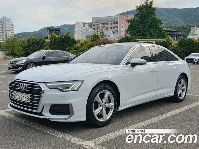 Audi A6 2020 — Фото 1/19