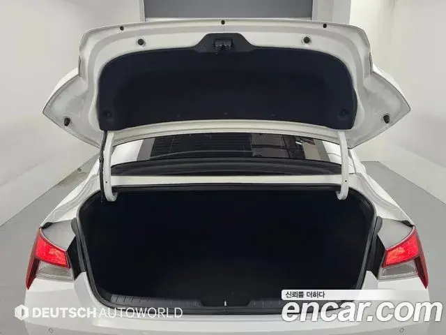 Hyundai Avante 2022 — Фото 19/20