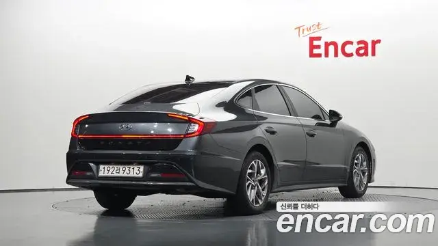 Hyundai Sonata 2019 — Фото 2/20