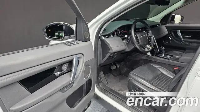 Land Rover Discovery Sport 2020 — Фото 10/20