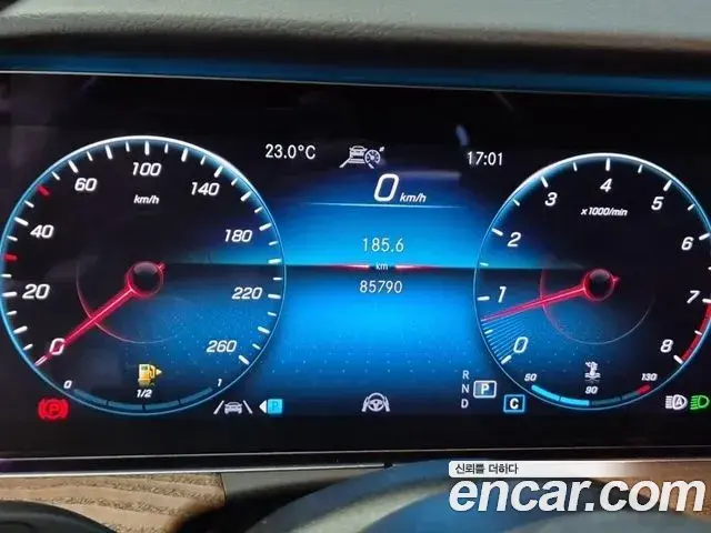 Mercedes-Benz E-Class 2020 — Фото 6/20