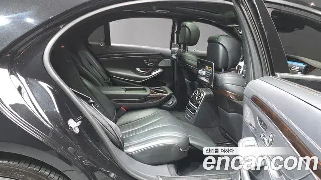 Mercedes-Benz S-Class 2019 — Фото 12/20