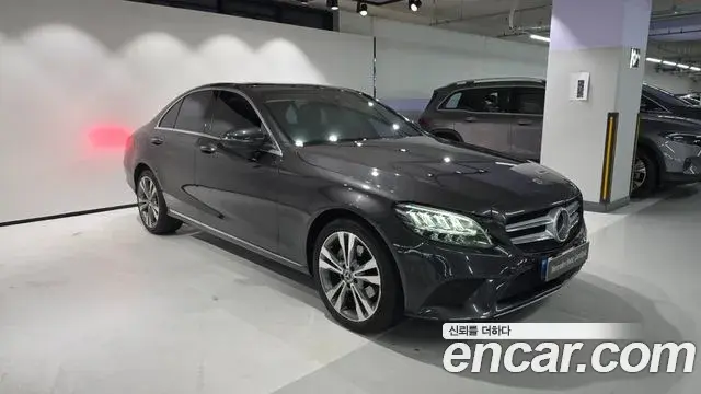 Mercedes-Benz C-Class 2021 — Фото 1/20