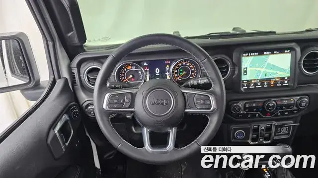 Jeep Wrangler 2022 — Фото 13/20